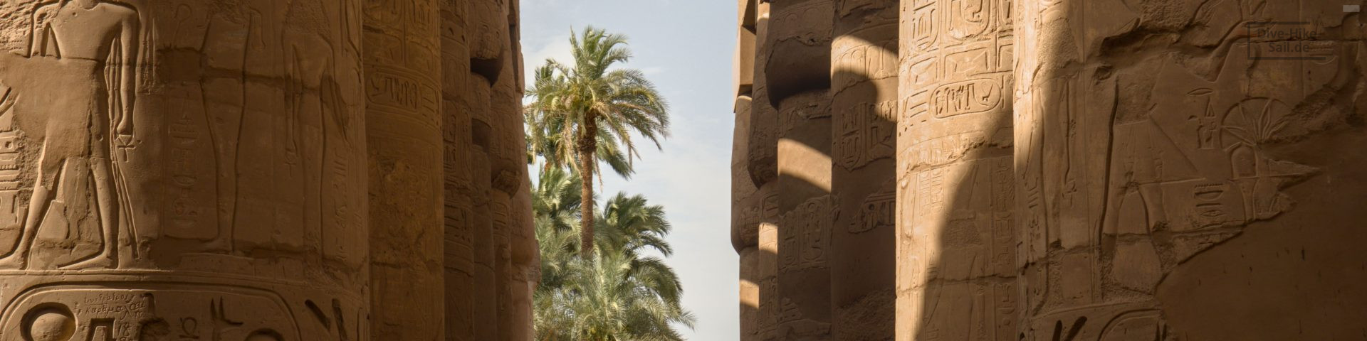 Säulengang im Karnak-Tempel